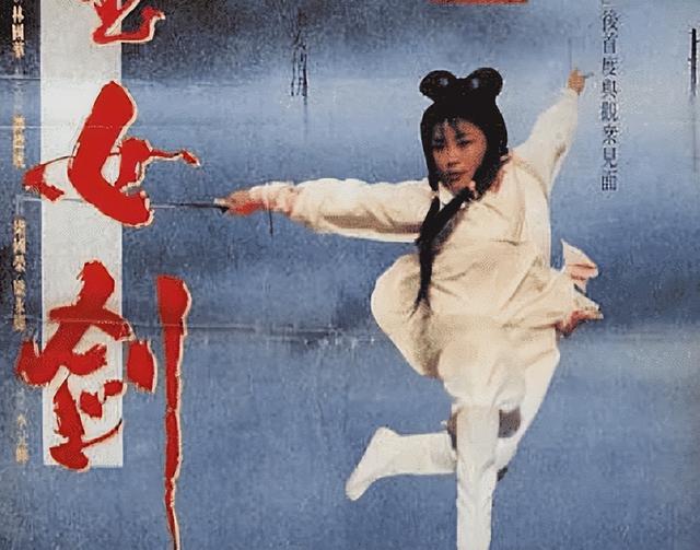 同是李连杰的基因，黄秋燕的女儿和利智的女儿差距太大，令人唏嘘