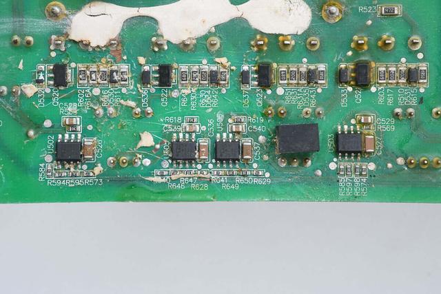 重达18斤的大块头，内部全是灰，麦格米特15kW充电模块拆解