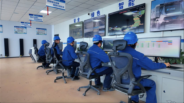 AI向实，迈向产业深水区