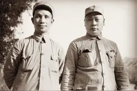 参谋长陈士榘“不务正业”，粟裕很疲劳，无奈火线提拔一34岁小将图片