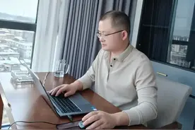 太牛了，这个小说作者改题材后，直接月入50万！图片