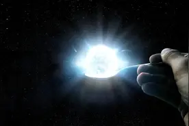 一立方厘米重1亿吨，如果我们挖一勺中子星带回地球，会发生啥？图片