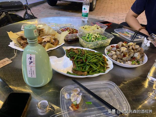 落叶知秋即是冬，天冷冷落了个秋！