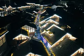 古街、电音节、音乐会、灯光秀、非遗演出......夜游赤水，等你登陆！图片