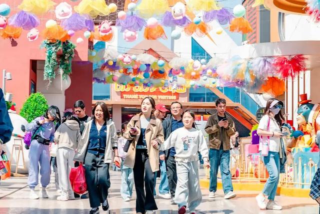 212.93万人次！入列十大热门城市！