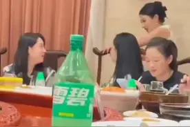 生日聚会变闺蜜互撕，泼酒扇巴掌让人猝不及防图片