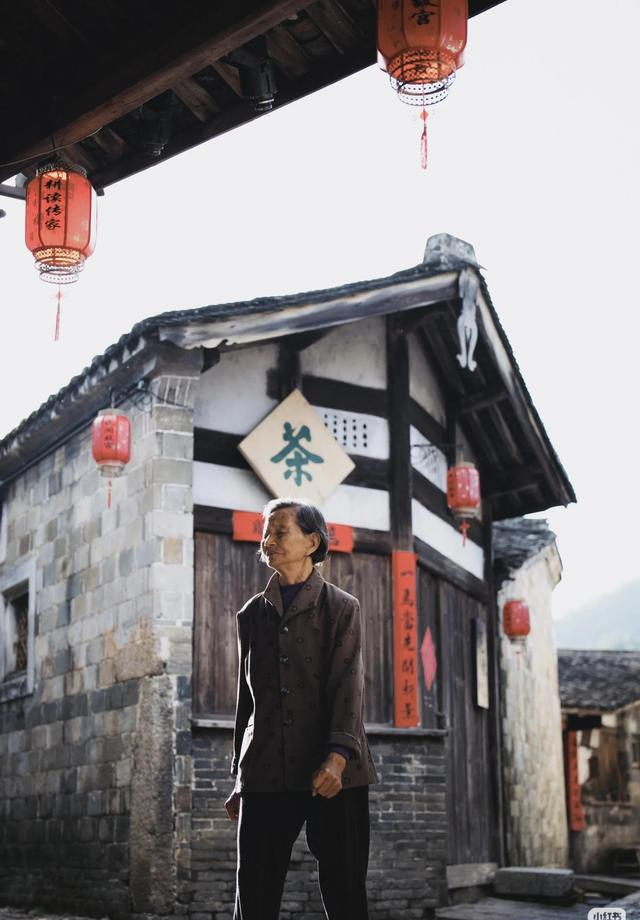 我宣布：这才是福建最美的古村！15元住进800年烟火气