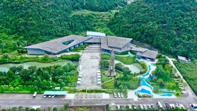 乘坐高铁至兴义南站的旅客，可享受这项旅游优惠→