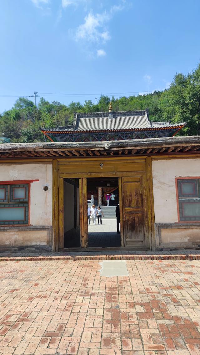 藏传佛教格鲁派四大寺院之一，西宁塔尔寺，碰巧免费进去了