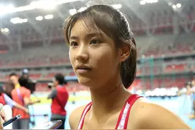 刘翔小师妹运动裤惹非议？网友直呼:别让当年悲剧重演图片