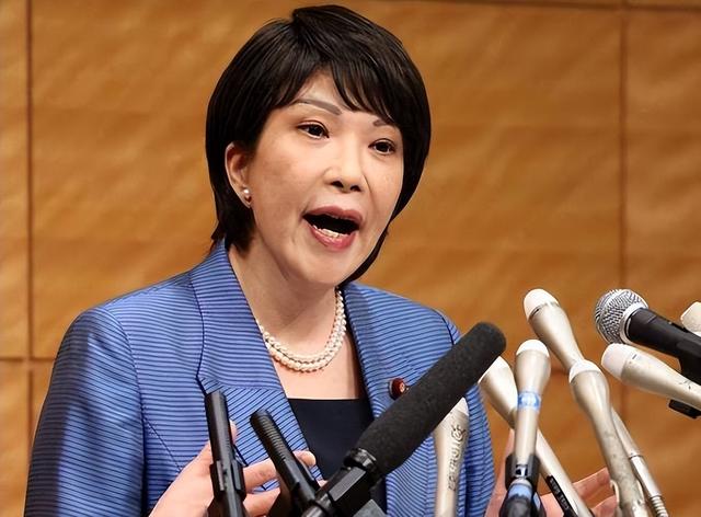 高市早苗已上任3天，迟迟等不到中方的贺电，日本主动“逼问”，外交部的回应有深意