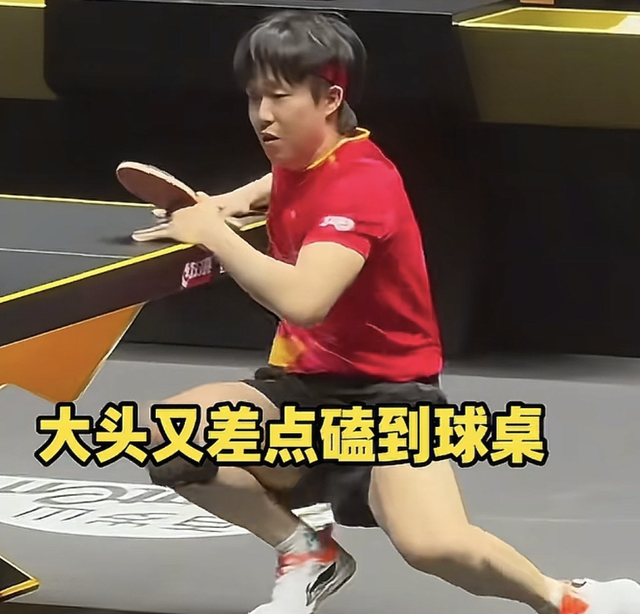 王楚钦男双夺冠后却一点都不高兴！王励勤上前关心，他只说了三字