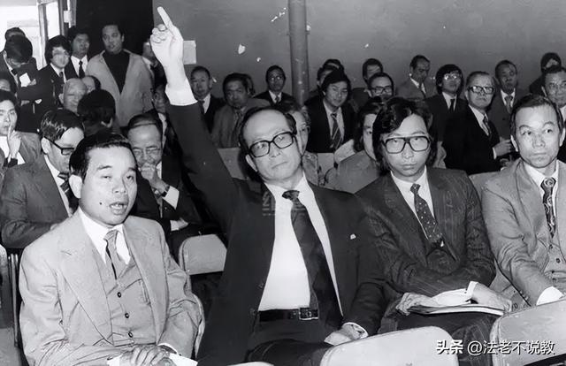 2909亿身家有何用？97岁的李嘉诚无力回天，两个60岁儿子已成心病