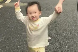 网友：为什么闪闪总是这么得意的表情？好玩可爱闪闪酱图片