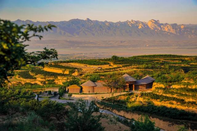 不止江湖恩怨!金庸为运城定制的旅游线,藏着中式浪漫