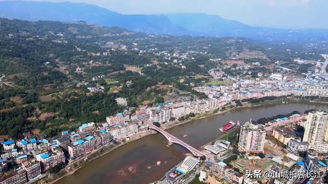 四川泸州奇妙的小镇,跨省买菜是日常,颠覆对两省城市的想象?