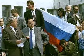 苏联承诺，1995年将海参崴港口归还中国，为啥后来没消息了？图片