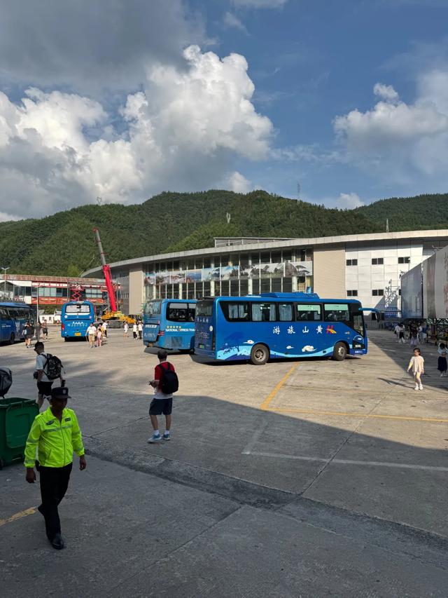 徒步三山五岳：安徽黄山！