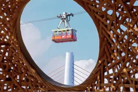 解锁重庆小众打卡新视角：「南岸画框」里的城市剪影图片