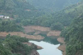 渐渐变老的60后，去农村走一圈，就发现“叶落归根”已经不现实了图片