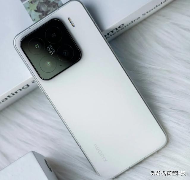 历时30周，华为Mate70激活量终超小米15