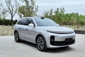 27万开完奥迪Q5，再开朋友的理想L6，实测差距一目了然！图片