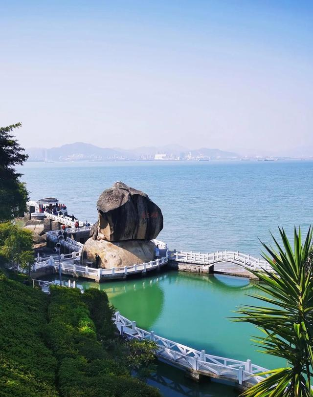 厦门这个公园火了，游人竟欣然买单，只因一园一海一岛屿太美了