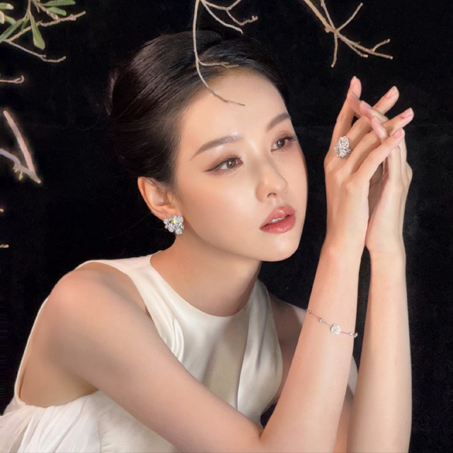 2026央视跨年晚会阵容曝光，看完路透和明星名单，厕所都不敢上了