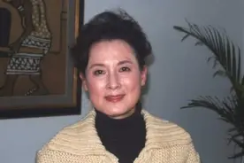 著名演员向梅：和丈夫牵手64年，71岁患脑梗，如今85岁怎样了？图片