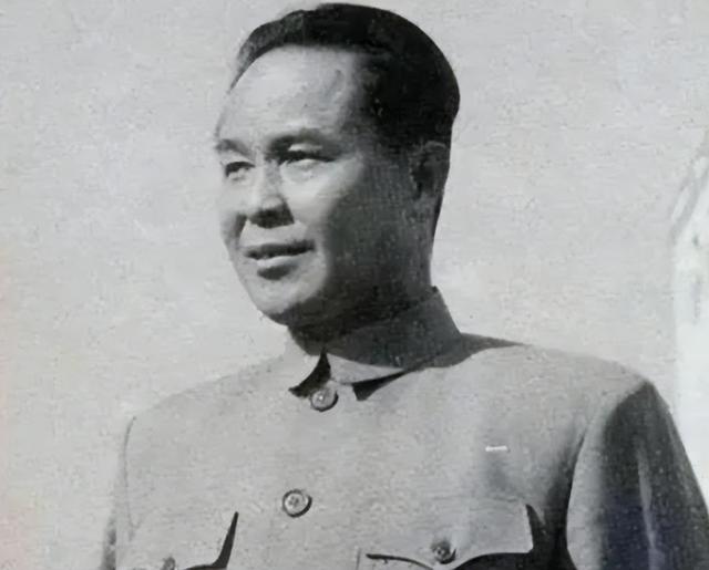 郁钧剑成名的背后：开国上将韦国清的一句话，改变了他的命运