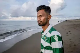 “奇迹男孩”海啸中劫后余生 20年后笑对人生图片