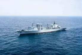 钧评：相信这场双向奔赴的“舰面会”定会给你留下难忘的回忆图片