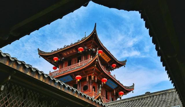 五一反向旅游！推荐 3 个新疆冷门小城，人少景美还不挤