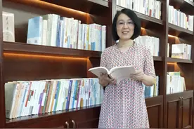 弦歌不辍 四十载薪火相传——教师节礼赞耕耘者：青岛市崂山区实验学校 魏迎春图片