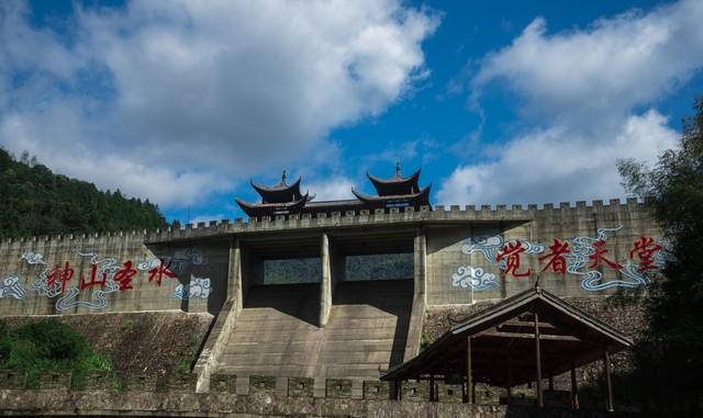 江西秋色藏不住！这8处红叶秘境惊艳了整个秋天！