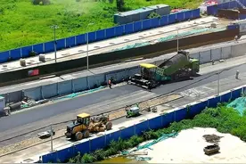 多图直击中东路改造工程施工现场图片