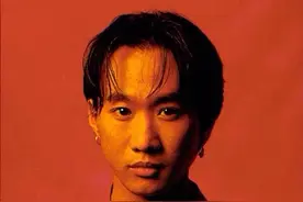 专业科普：如何快速判断一个歌手的吉他水平？黄家驹吉他水平如何图片