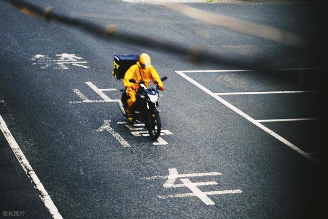 1000万外卖骑手生存现状，2025之后，会好起来吗？