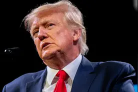 美俄将开始第二轮会谈，乌依旧没上桌，泽连斯基签矿产条约也无用图片