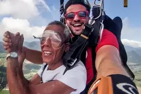 70岁患癌老人被儿子“骗”出国，体验人生第一次，88天后重获新生，后来他怎么样了？图片