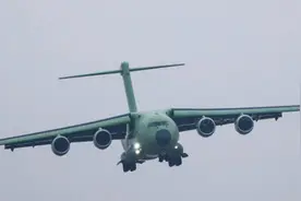 解放军又一短板补齐！运20装上“酒桶”，对台行动进入新阶段？图片