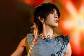 华晨宇怒了！官宣演唱会却因“拒绝月经羞耻”上热搜，气的飙脏话图片