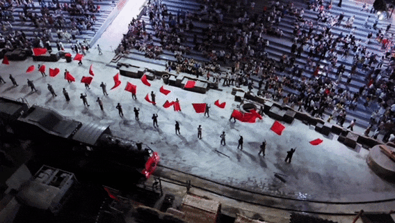 双节游泰安 | 国庆就要红！大型火车特技实景演艺《泰山烽火》共睹英雄传奇！