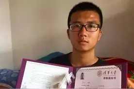 7年前，那个扬言“高考太简单，耽误我打工”的狂妄少年，如今怎么样了？图片