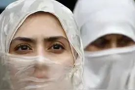 上集：背靠大国才有肉吃，嫦娥让巴铁迈进航天大国，这不得了！图片