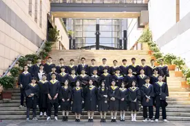 福州大学这个班真强：推免考研就业全满贯，去向落实率达到了100%图片