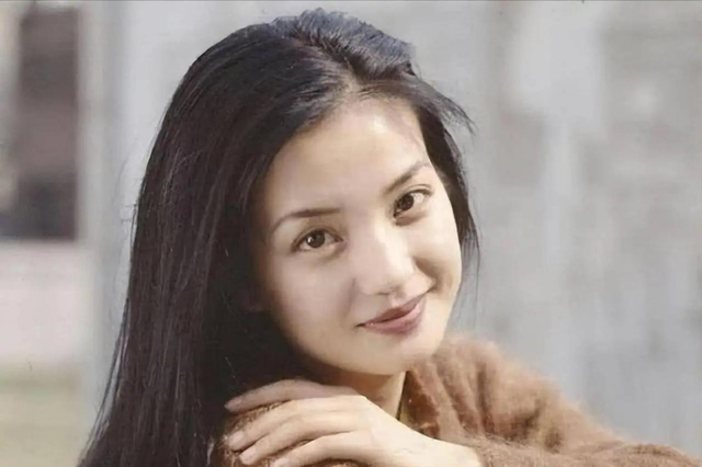 封杀4年后，49岁赵薇又有消息	，因胃癌去世传闻 5个月前就真相大白