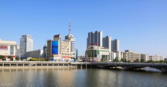 最近出差去了一趟河北张家口，实话实说，张家口这个地儿最霸气！