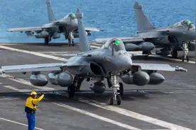 首购26架舰载阵风，印航母实力大涨，美媒：在解放军面前没有胜算图片