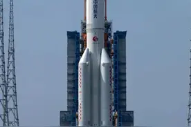 津产大火箭升空！长征五号B遥七运载火箭2025年首发成功图片